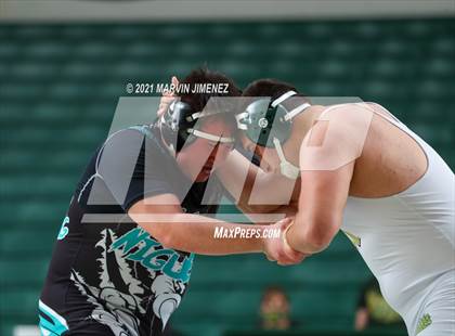 Thumbnail 2 in Royal vs. Aliso Niguel photogallery.