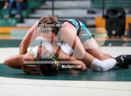 Thumbnail 1 in Royal vs. Aliso Niguel photogallery.