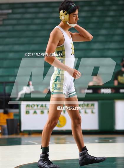 Thumbnail 3 in Royal vs. Aliso Niguel photogallery.