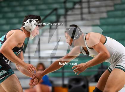 Thumbnail 3 in Royal vs. Aliso Niguel photogallery.