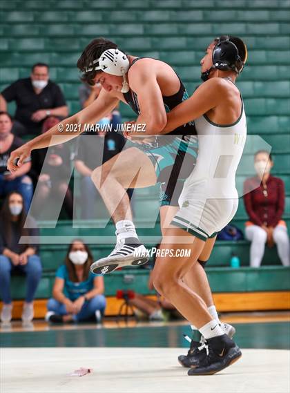 Thumbnail 3 in Royal vs. Aliso Niguel photogallery.