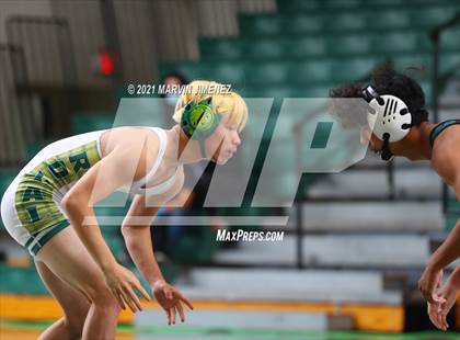 Thumbnail 1 in Royal vs. Aliso Niguel photogallery.