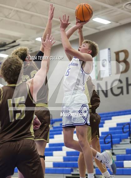 Thumbnail 3 in Davis @ Bingham photogallery.