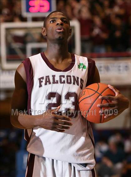 Thumbnail 1 in Lincoln Hall vs Albertus Magnus (Section 1B Semifinal) photogallery.