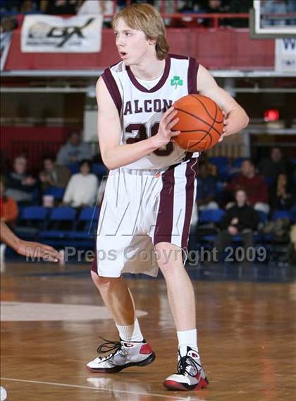 Thumbnail 2 in Lincoln Hall vs Albertus Magnus (Section 1B Semifinal) photogallery.