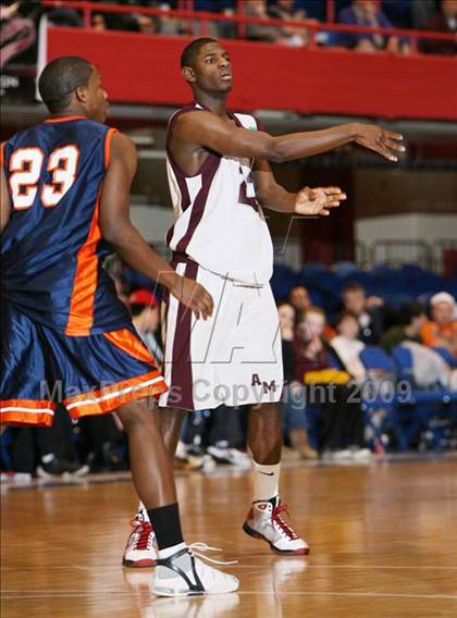 Thumbnail 1 in Lincoln Hall vs Albertus Magnus (Section 1B Semifinal) photogallery.