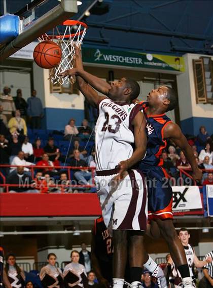 Thumbnail 2 in Lincoln Hall vs Albertus Magnus (Section 1B Semifinal) photogallery.