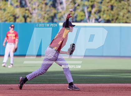 Thumbnail 2 in Costa Mesa vs. Estancia photogallery.