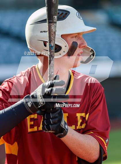 Thumbnail 2 in Costa Mesa vs. Estancia photogallery.