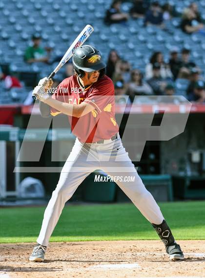 Thumbnail 3 in Costa Mesa vs. Estancia photogallery.