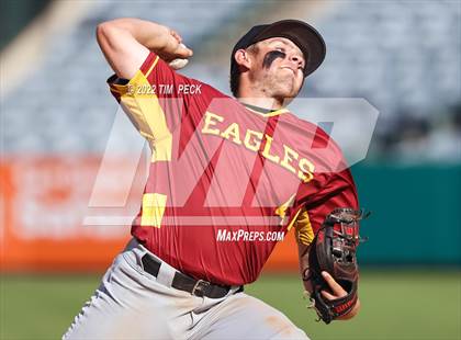 Thumbnail 2 in Costa Mesa vs. Estancia photogallery.