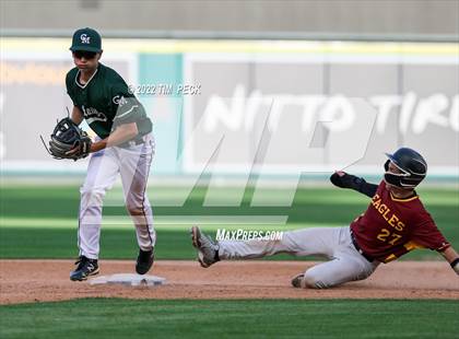Thumbnail 2 in Costa Mesa vs. Estancia photogallery.