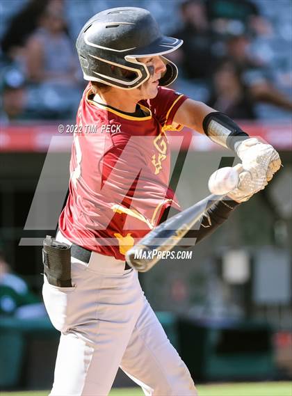 Thumbnail 3 in Costa Mesa vs. Estancia photogallery.