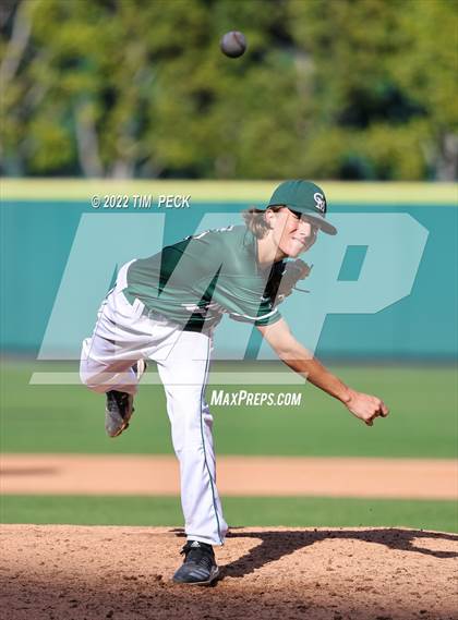 Thumbnail 3 in Costa Mesa vs. Estancia photogallery.