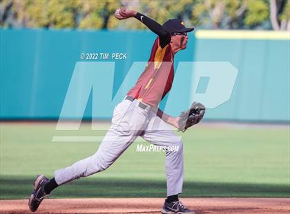 Thumbnail 3 in Costa Mesa vs. Estancia photogallery.