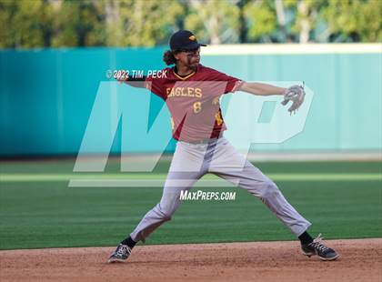 Thumbnail 3 in Costa Mesa vs. Estancia photogallery.