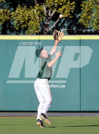 Thumbnail 2 in Costa Mesa vs. Estancia photogallery.