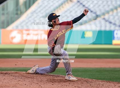 Thumbnail 3 in Costa Mesa vs. Estancia photogallery.