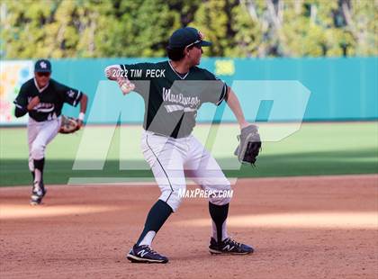 Thumbnail 3 in Costa Mesa vs. Estancia photogallery.