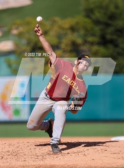 Thumbnail 2 in Costa Mesa vs. Estancia photogallery.