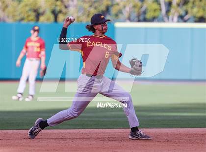 Thumbnail 3 in Costa Mesa vs. Estancia photogallery.