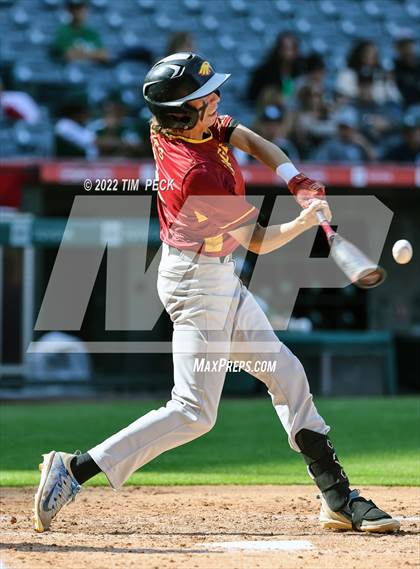 Thumbnail 1 in Costa Mesa vs. Estancia photogallery.