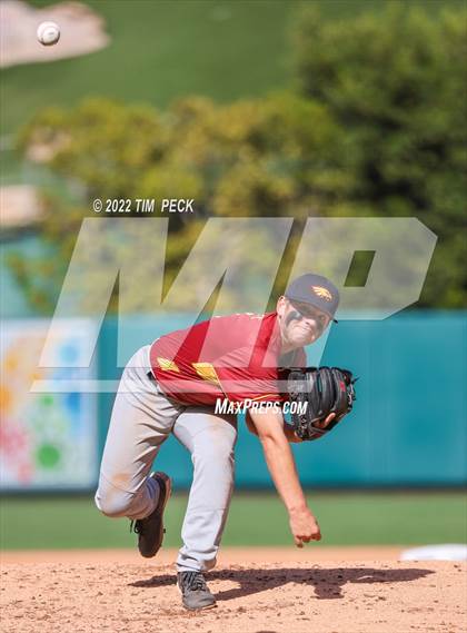 Thumbnail 1 in Costa Mesa vs. Estancia photogallery.