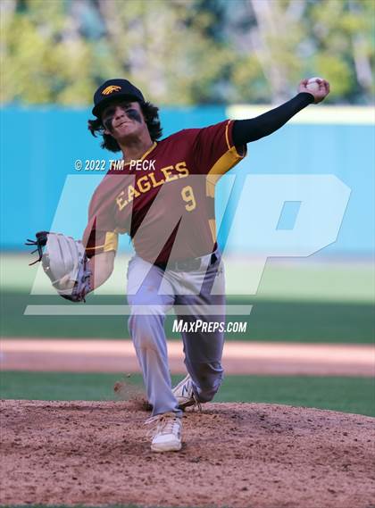 Thumbnail 1 in Costa Mesa vs. Estancia photogallery.