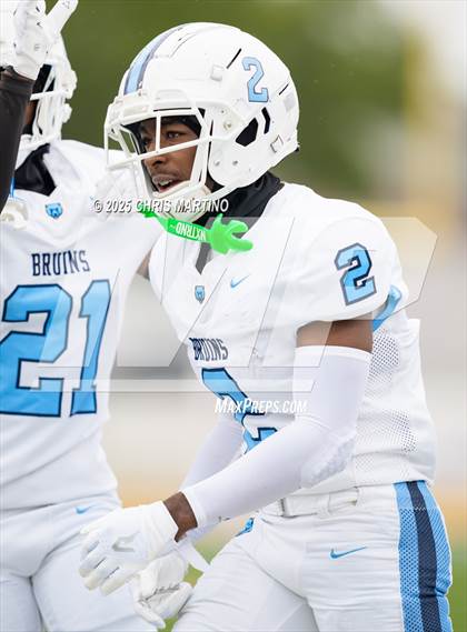 Thumbnail 3 in South Florence vs. South Pointe (SCHSL 4A Final) photogallery.