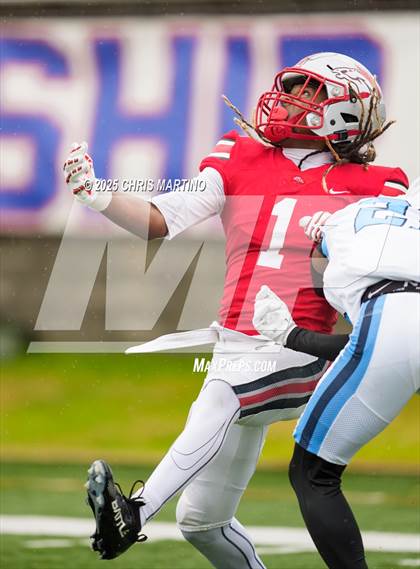 Thumbnail 3 in South Florence vs. South Pointe (SCHSL 4A Final) photogallery.