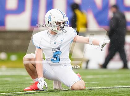 Thumbnail 3 in South Florence vs. South Pointe (SCHSL 4A Final) photogallery.