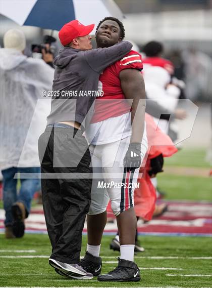 Thumbnail 2 in South Florence vs. South Pointe (SCHSL 4A Final) photogallery.