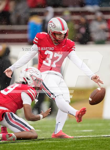 Thumbnail 2 in South Florence vs. South Pointe (SCHSL 4A Final) photogallery.