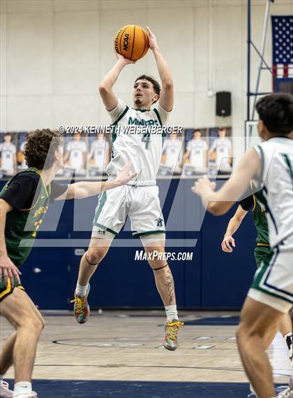 Thumbnail 1 in Kingsburg vs. El Diamante photogallery.