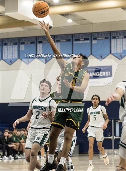 Thumbnail 3 in Kingsburg vs. El Diamante photogallery.
