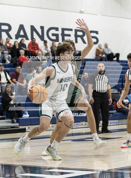 Thumbnail 3 in Kingsburg vs. El Diamante photogallery.