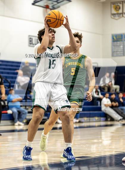 Thumbnail 2 in Kingsburg vs. El Diamante photogallery.