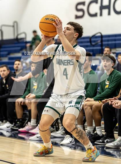 Thumbnail 2 in Kingsburg vs. El Diamante photogallery.