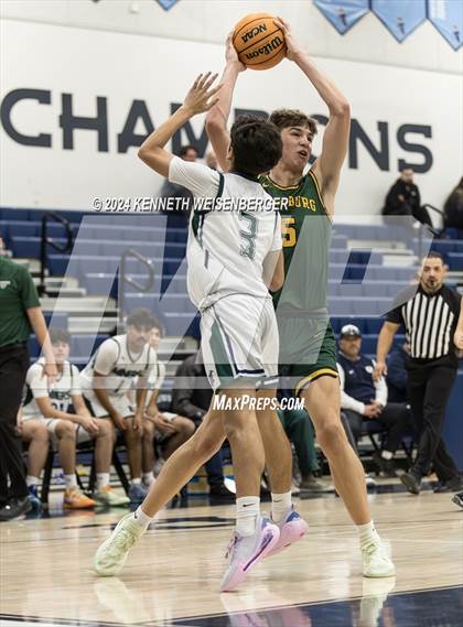 Thumbnail 3 in Kingsburg vs. El Diamante photogallery.