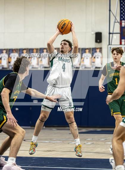 Thumbnail 2 in Kingsburg vs. El Diamante photogallery.