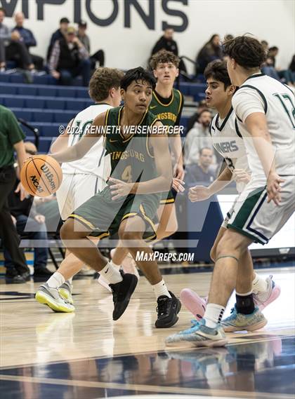 Thumbnail 1 in Kingsburg vs. El Diamante photogallery.