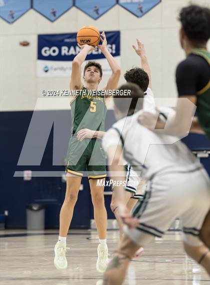 Thumbnail 1 in Kingsburg vs. El Diamante photogallery.