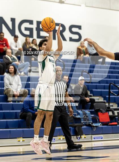 Thumbnail 2 in Kingsburg vs. El Diamante photogallery.