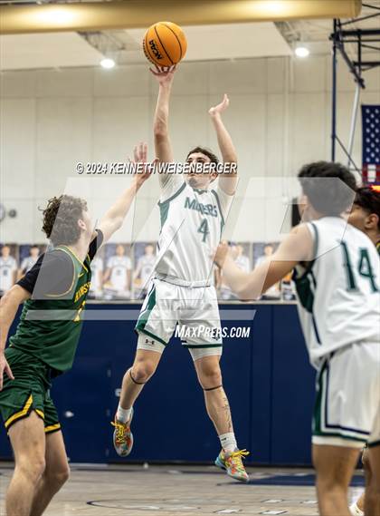 Thumbnail 2 in Kingsburg vs. El Diamante photogallery.