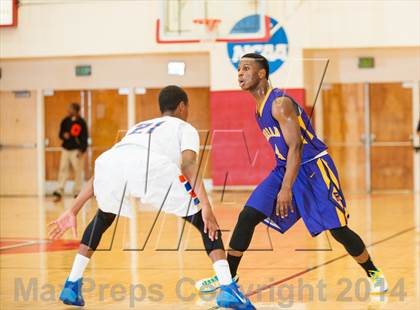 Thumbnail 2 in Archbishop Riordan vs. St. Joseph Notre Dame (Catholic School Winter Classic) photogallery.