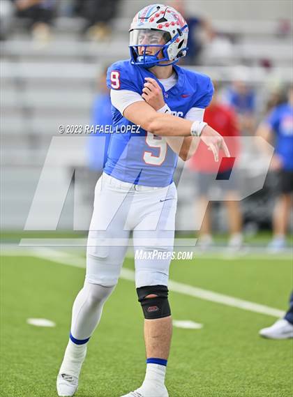 Thumbnail 3 in Westlake vs. North Shore (UIL Football 6A D1 Semifinal) photogallery.