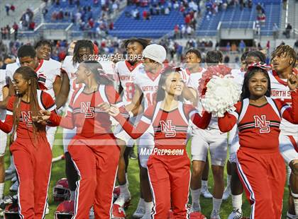 Thumbnail 1 in Westlake vs. North Shore (UIL Football 6A D1 Semifinal) photogallery.