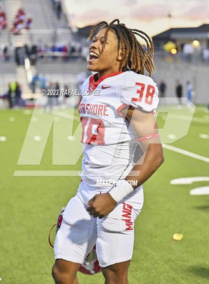 Thumbnail 1 in Westlake vs. North Shore (UIL Football 6A D1 Semifinal) photogallery.