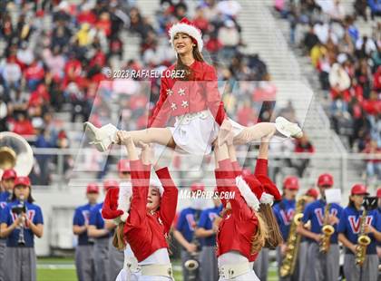Thumbnail 2 in Westlake vs. North Shore (UIL Football 6A D1 Semifinal) photogallery.