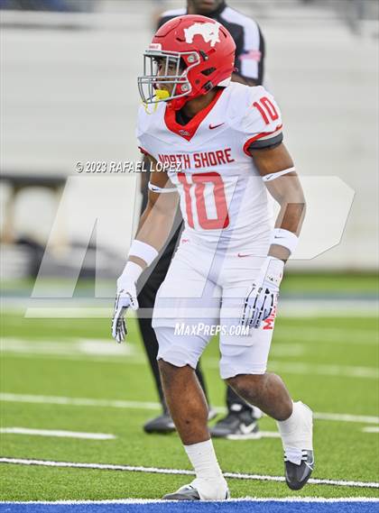 Thumbnail 1 in Westlake vs. North Shore (UIL Football 6A D1 Semifinal) photogallery.